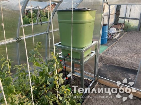 Бочка садовая квадратная с крышкой 250 литров зеленая